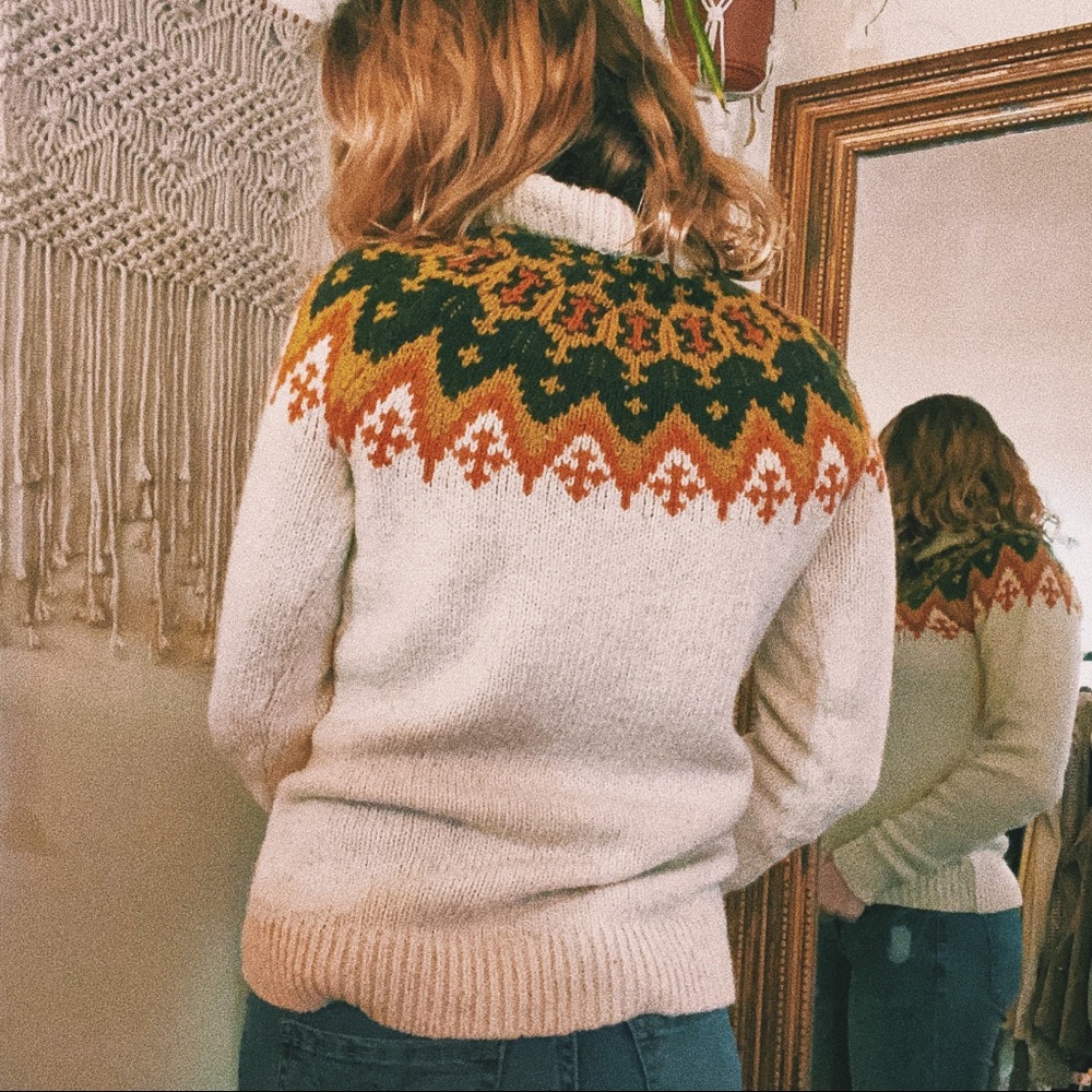 Fall/winter sweater